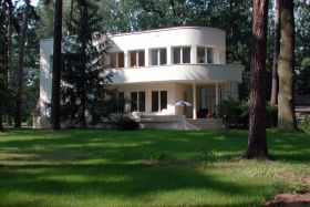 Dom Jednorodzinny, Konstancin